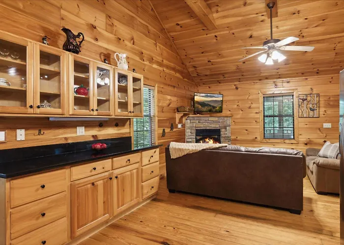 Lucky Cub Cabin