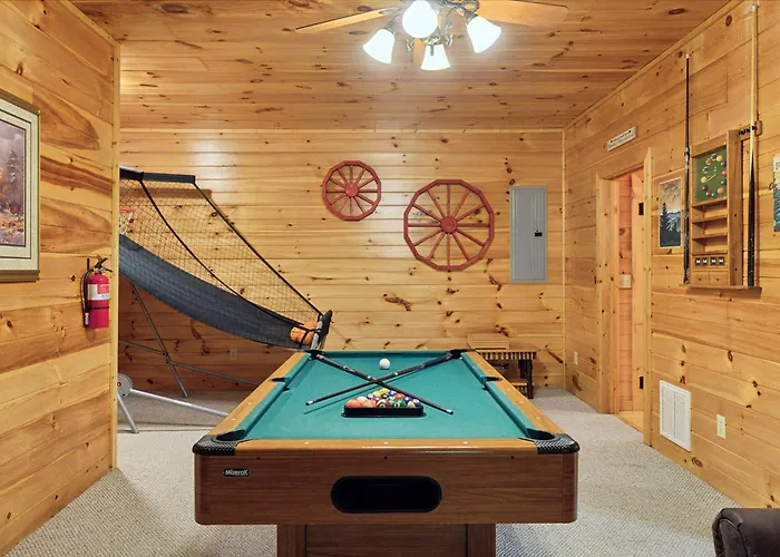 Lucky Cub Cabin